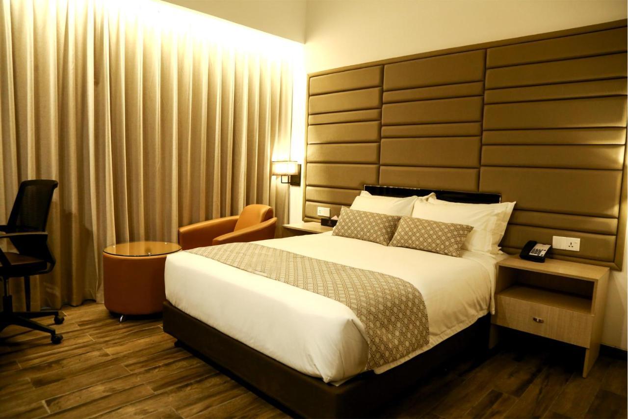 Best Western Sks Chattogram チッタゴン エクステリア 写真